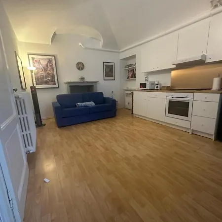 Greta's A 2 Minuti Dal Lago Apartmán *